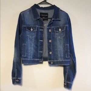 Waist level jean jacket.